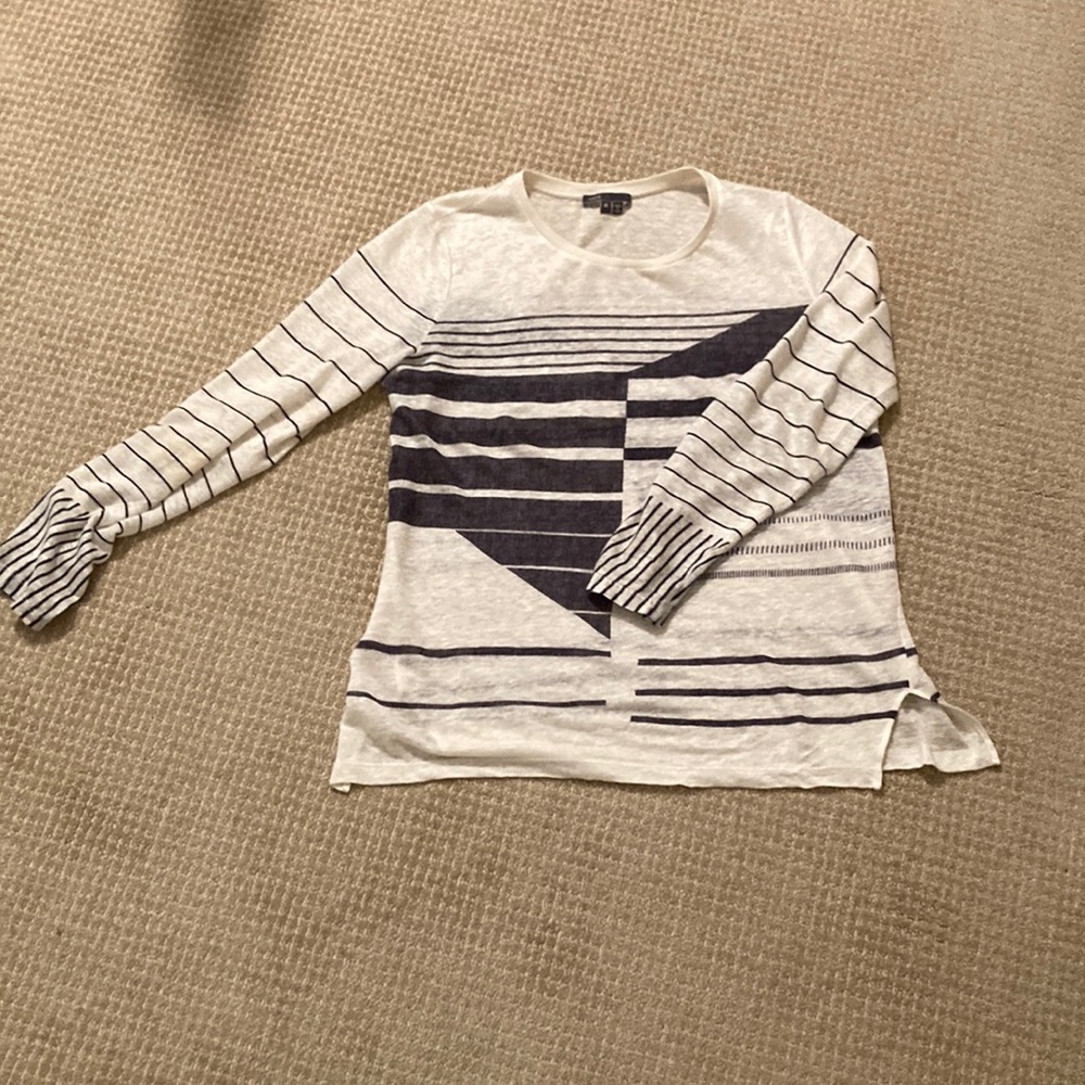 Lightweight designer sweater with geometric pattern